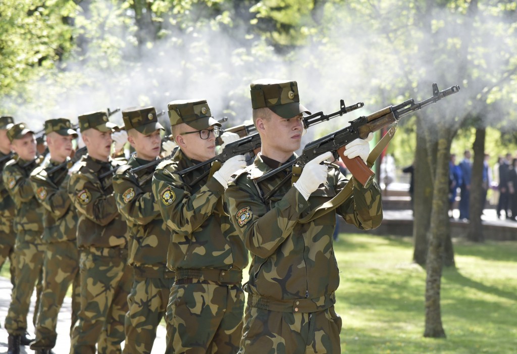 _DSC1171_cr.jpg
